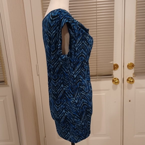 $4 Add-on Blue Cowl Neck Top - Size Small - Picture 4 of 8